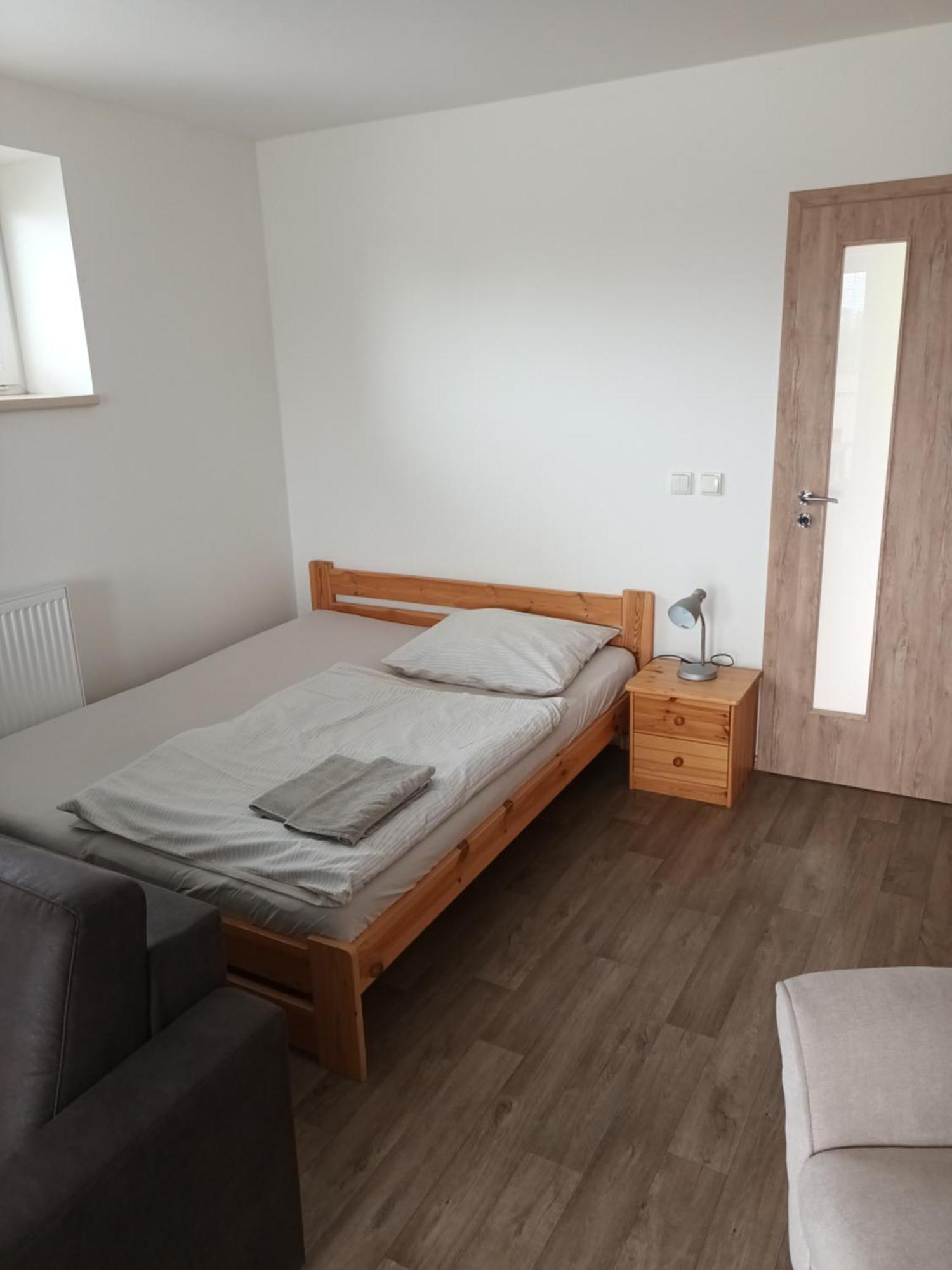 Penzion Na Samotach Appartement Jindřichův Hradec Buitenkant foto