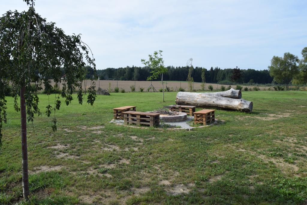 Penzion Na Samotach Appartement Jindřichův Hradec Buitenkant foto