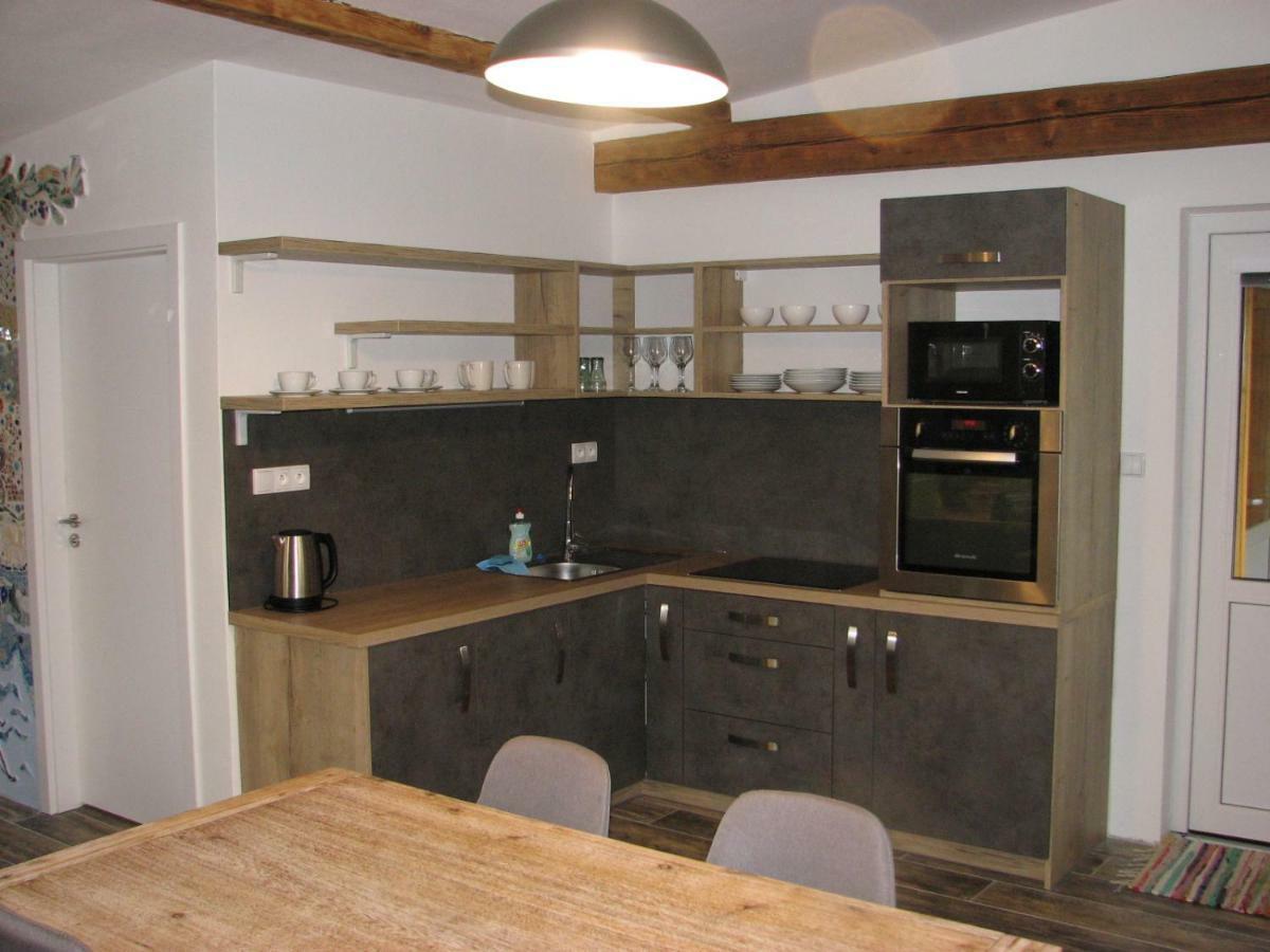 Penzion Na Samotach Appartement Jindřichův Hradec Buitenkant foto